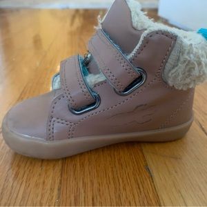 Ten Little Furry High Top size 6